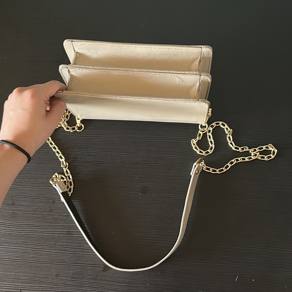 Small beige purse - Picture 6 of 7